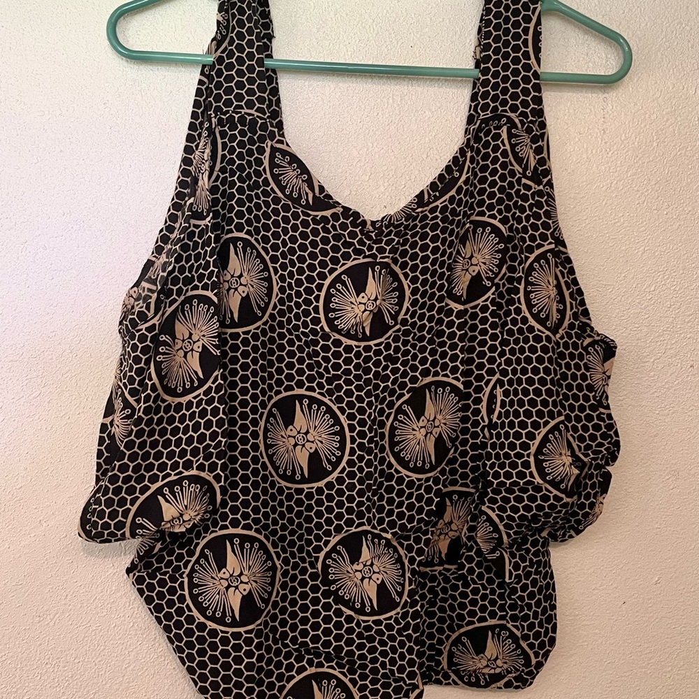 Living hula size small